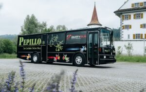 Pepillo-Party-Bus